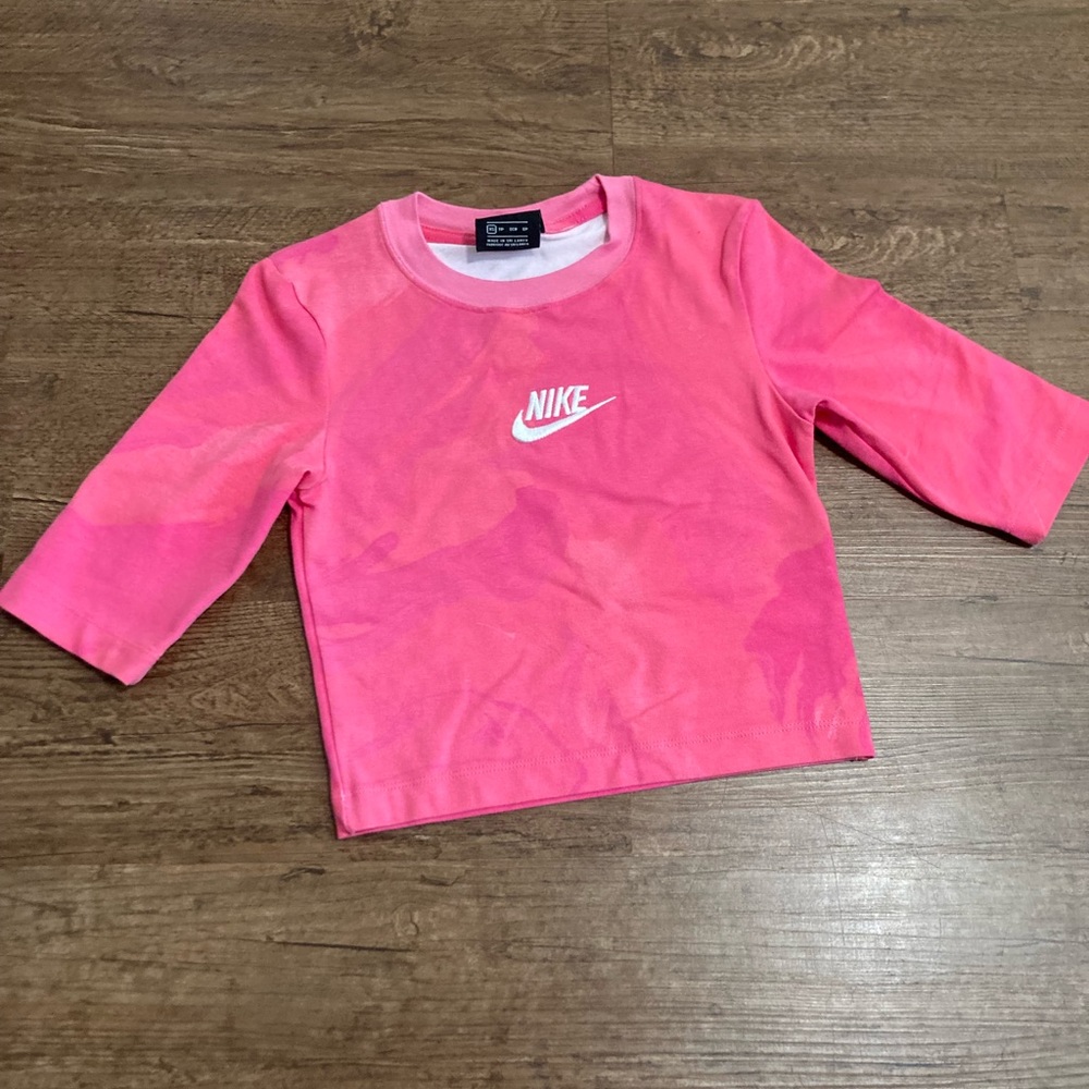 Nike girls too